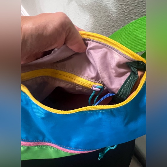 Cotopaxi Multicolor Taal Convertible Del Dia Tote Bag 16L - Picture 12 of 13